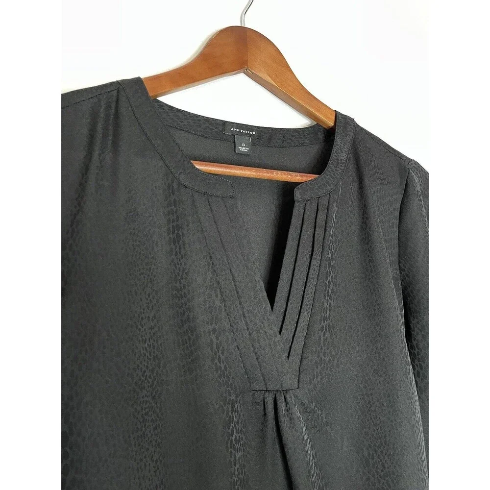 ANN TAYLOR Womens Small Long Sleeve Black Button Down Sheer Blouse Vneck Career